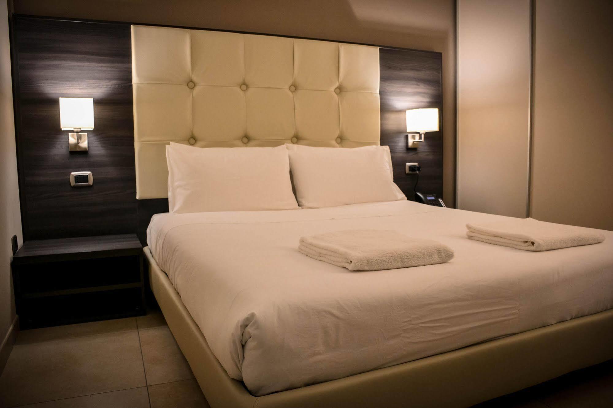 Brain Rooms & Suite Pagani Ngoại thất bức ảnh